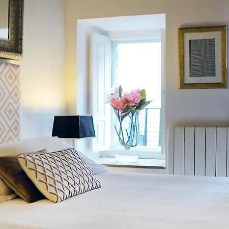 Inicia Casas Reales Appartamento